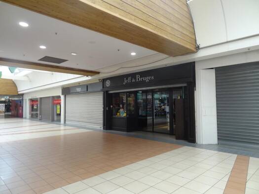 Local commercial à louer 1 920 € 110 m² de surface de vente Sin-le-Noble 59450