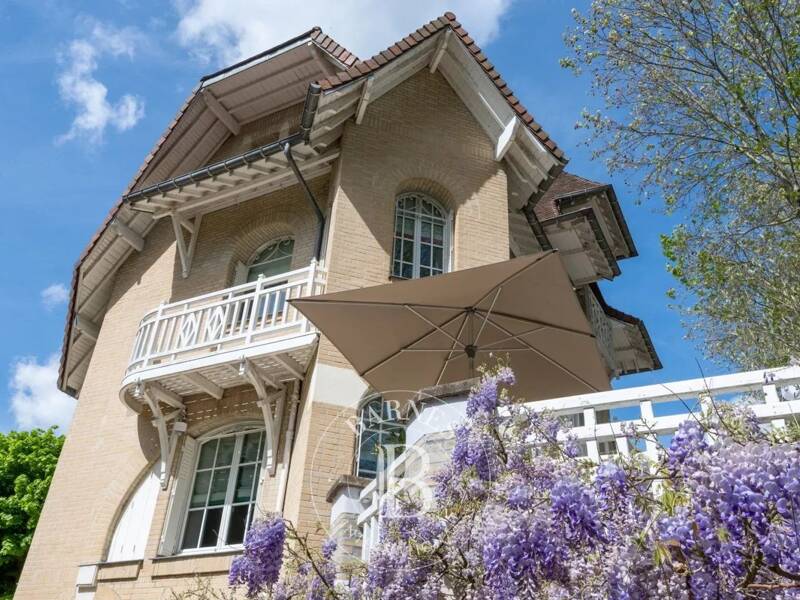 Maison à vendre, 390m², SAINT MAUR DES FOSSES