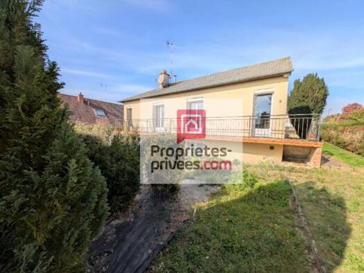 Maison de plain-pied à vendre 145 990 € 5 pièces 4 chambres 126 m² 540 m² de terrain Cossé-le-Vivien 53230