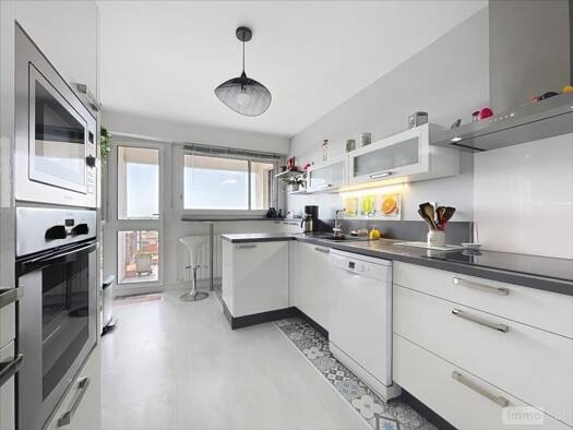 Appartement à vendre 349 500 € 3 pièces 2 chambres 79,31 m² 7ème étage Port Neuf La Rochelle 17000