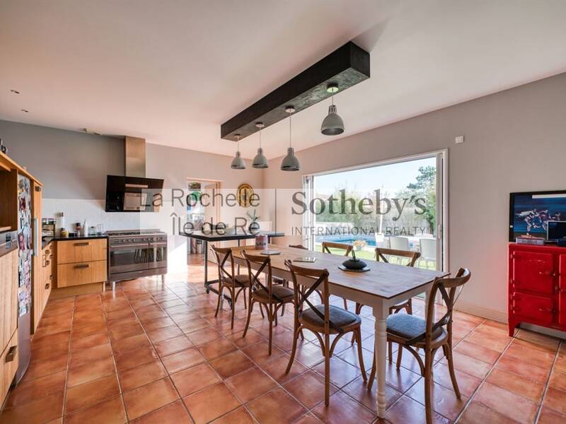 Maison à vendre, 236m², SAINT ROGATIEN