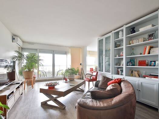 Appartement à vendre 1 099 500 € 5 pièces 3 chambres 114 m² Étage 8/22 Citroën-Boucicaut Paris 15ème 75015