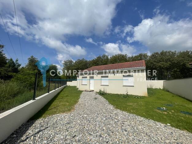 Maison de plain-pied à vendre 240 000 € 5 pièces 3 chambres 83 m² 396 m² de terrain Chatte 38160