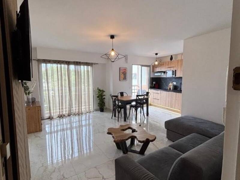 Maison à louer, 36m², ANTIBES