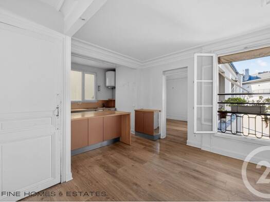 Appartement à vendre 698 000 € 3 pièces 1 chambre 54 m² Étage 5/5 Saint Placide Paris 6ème arrondissement 75006