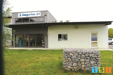 Local commercial à louer 4 000 € 596 m² de surface de vente Estancarbon 31800