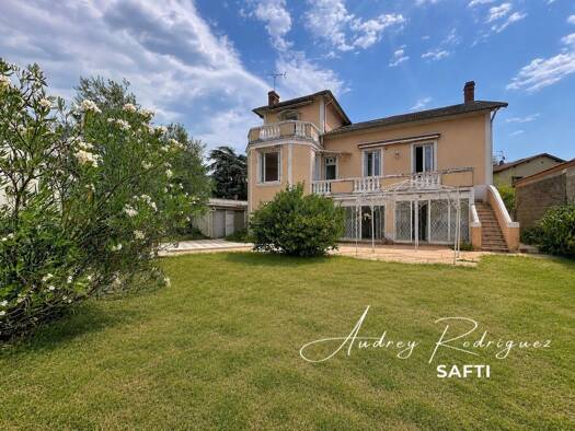 Maison à vendre 335 000 € 9 pièces 7 chambres 265 m² 740 m² de terrain La Parisiere Bourg-de-Péage 26300