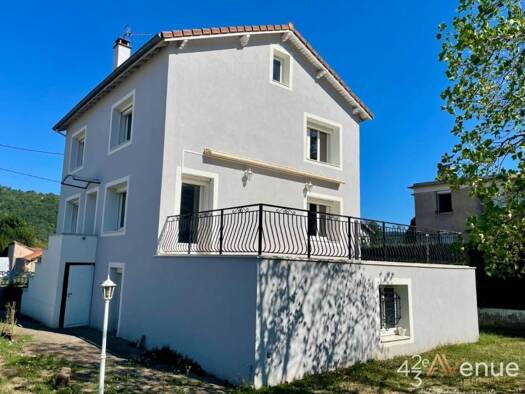 Maison de ville à vendre 279 000 € 7 pièces 3 chambres 114 m² 811 m² de terrain Aurec-sur-Loire 43110