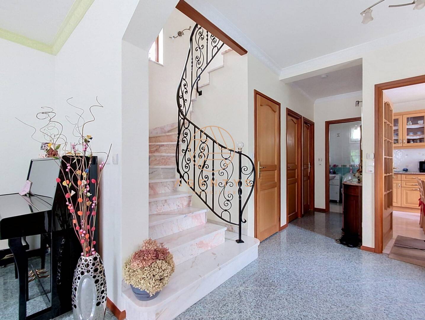 Maison à vendre, 118m², SAINT MAUR DES FOSSES