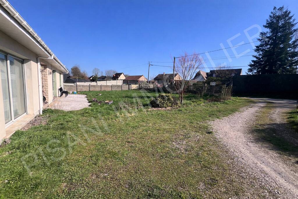 Maison à vendre, 110m², SAINT GILLES DE LA NEUVILLE