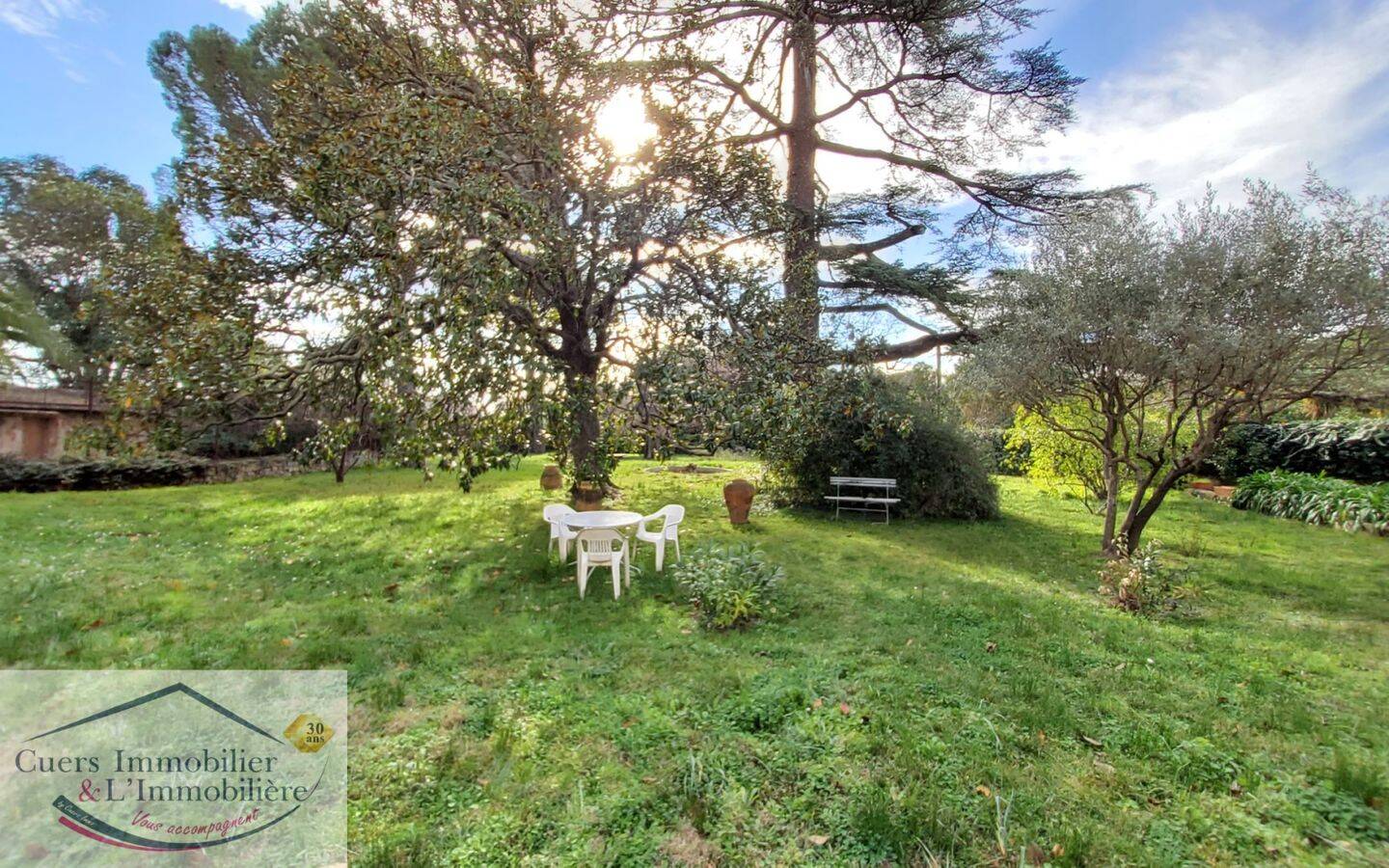 Maison à vendre, 580m², PUGET VILLE