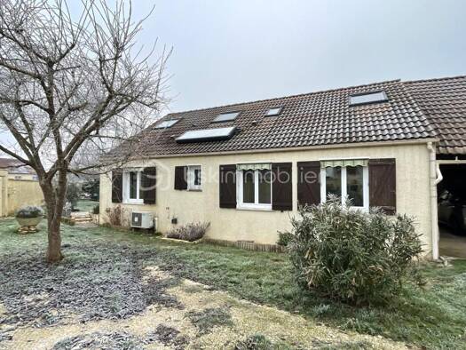 Maison à vendre 181 000 € 5 pièces 4 chambres 99 m² 725 m² de terrain Puiseaux 45390