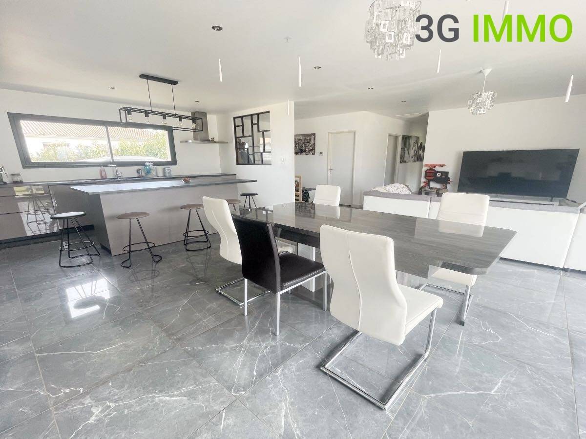 Maison à vendre, 120m², SAINT ETIENNE DE TULMONT