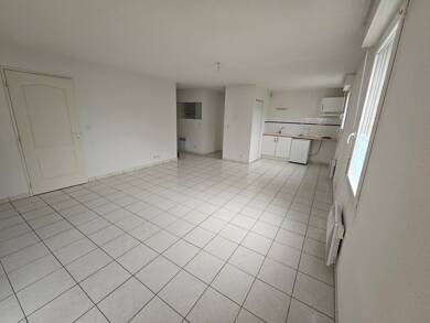Appartement à louer 650 € 3 pièces 2 chambres 64,3 m² RDC Crouste-Arènes-Harbaux-Tuco-Pouy-Laguille Mont-de-Marsan 40000
