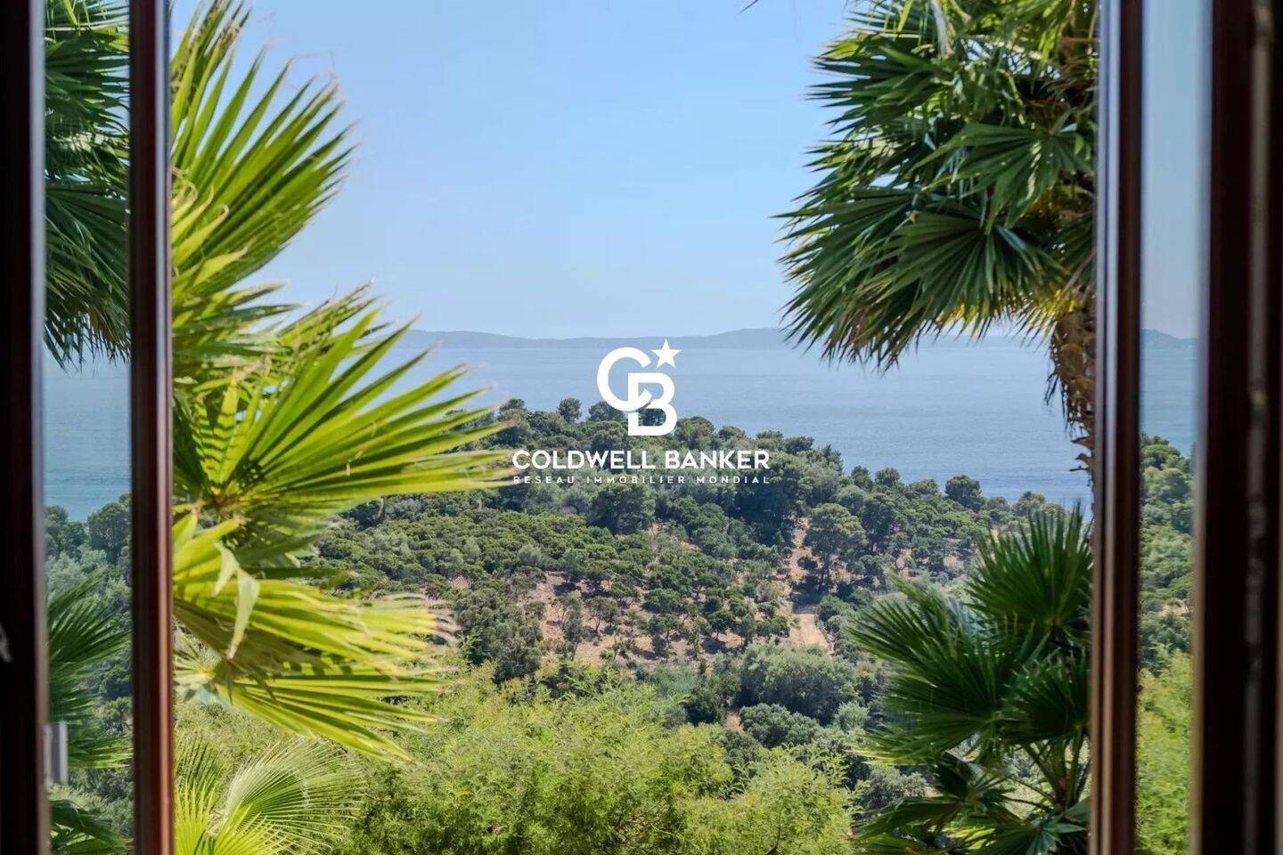 Maison à vendre, 243m², RAYOL CANADEL SUR MER