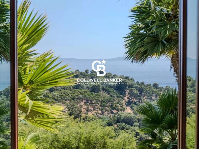 Maison à vendre, 243m², RAYOL CANADEL SUR MER