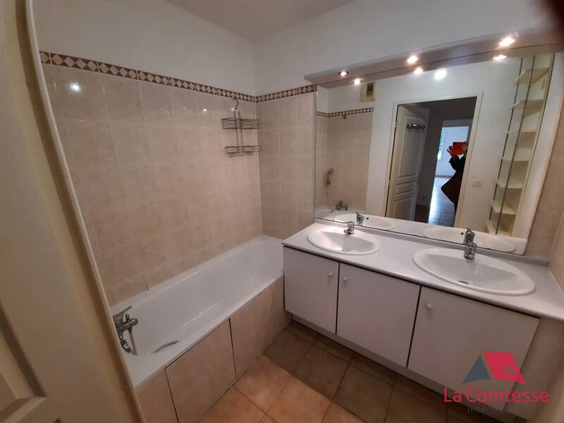 Maison à louer, 65m², MARSEILLE 9E