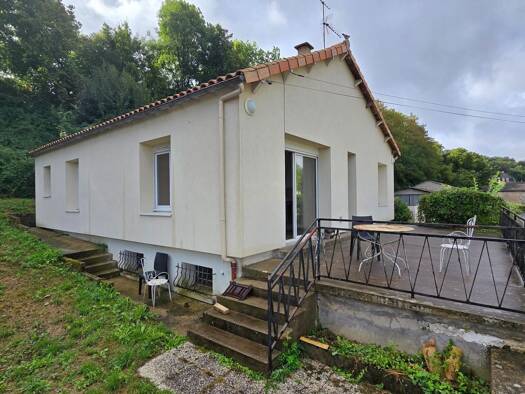 Maison à vendre 169 000 € 5 pièces 4 chambres 120 m² 1 628 m² de terrain Lusignan 86600