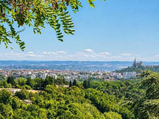 Maison à vendre 850 000 € 5 pièces 4 chambres 145,76 m² 1 360 m² de terrain Centre et Nord Ouest Saint-Didier-au-Mont-d'Or 69370