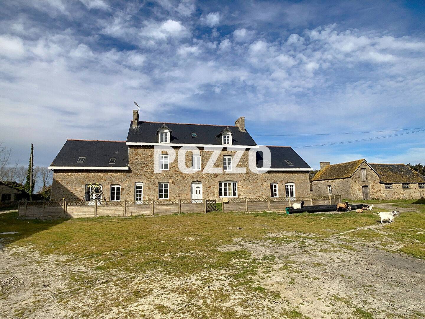 Maison à vendre, 260m², ROZ SUR COUESNON