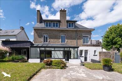 Maison à vendre 627 000 € 16 pièces 15 chambres 345 m² 535 m² de terrain Pont Scorff 56620