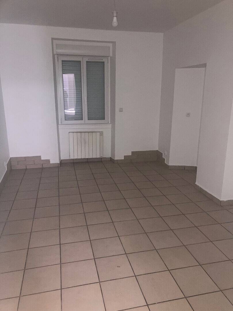 Maison à louer, 24m², NANTEUIL LES MEAUX