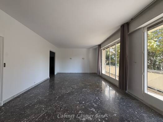 Appartement à louer 2 985 € 6 pièces 4 chambres 172 m² 1er étage Marseille 8ème arrondissement 13008