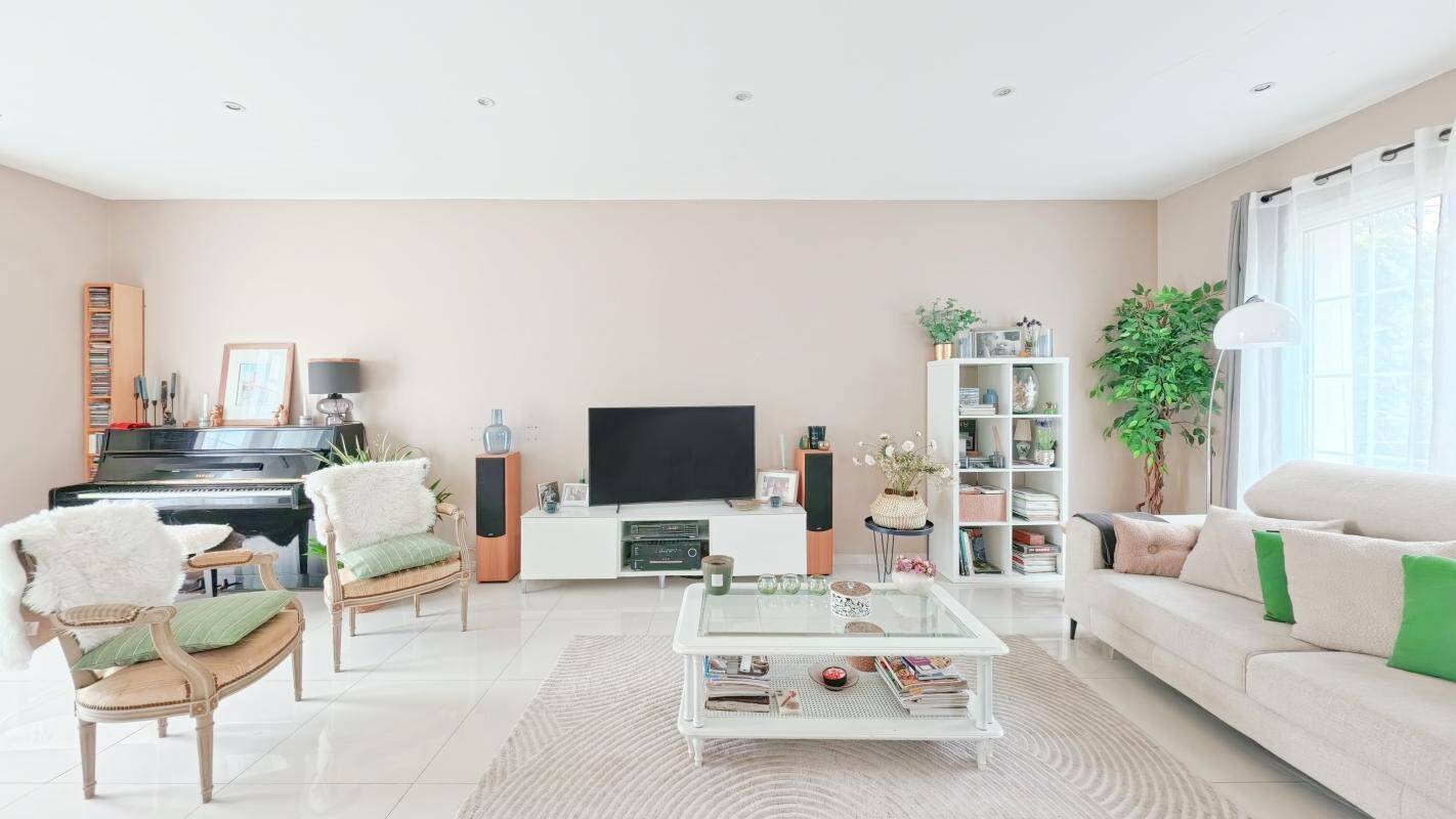 Maison à vendre, 189m², SAINT MAUR DES FOSSES