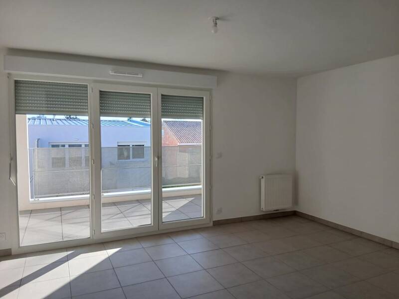 Maison à louer, 64m², MONTUSSAN