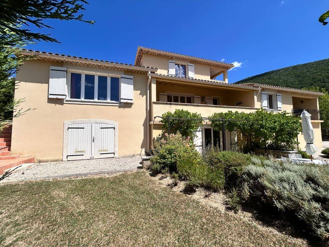 Maison à vendre, 245m², MONTBRUN LES BAINS