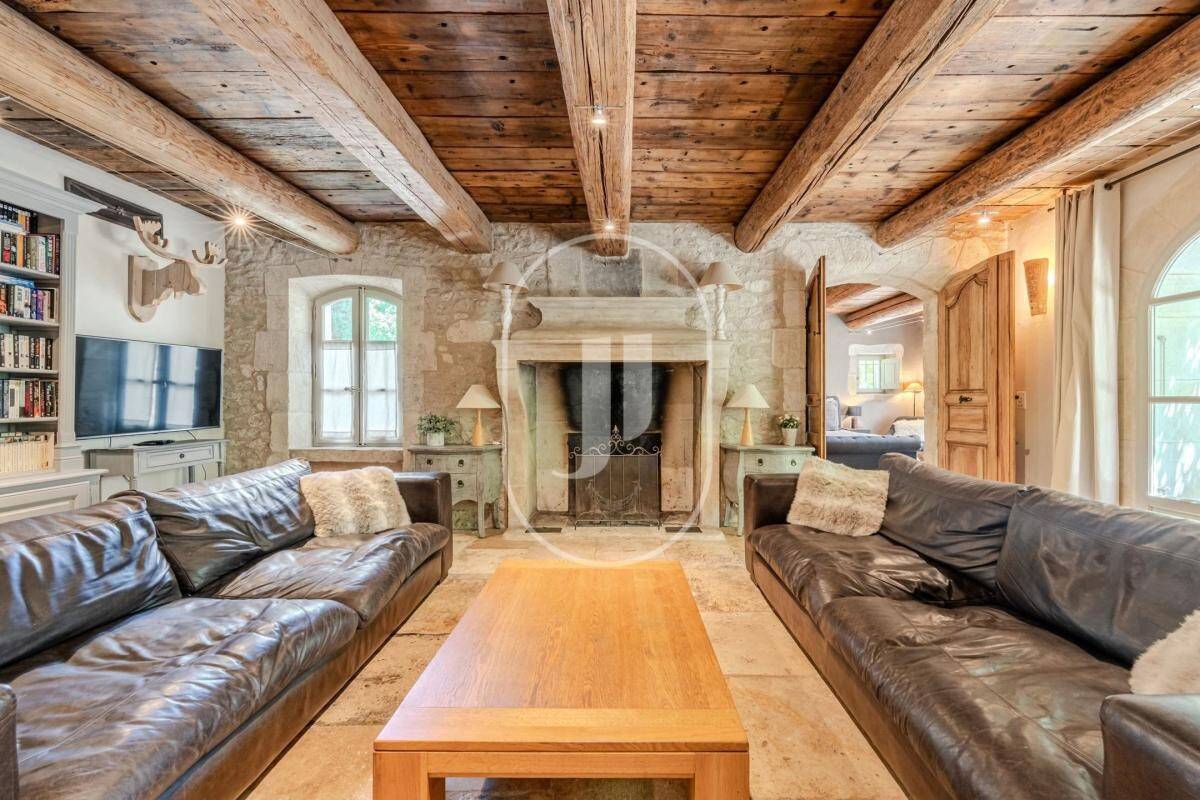 Maison à vendre, 306m², EYGALIERES