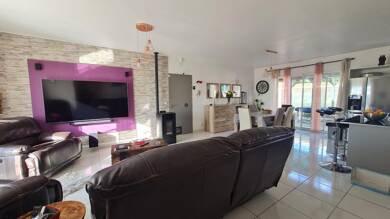 Villa à vendre 307 500 € 4 pièces 3 chambres 93 m² 743 m² de terrain Laurens 34480