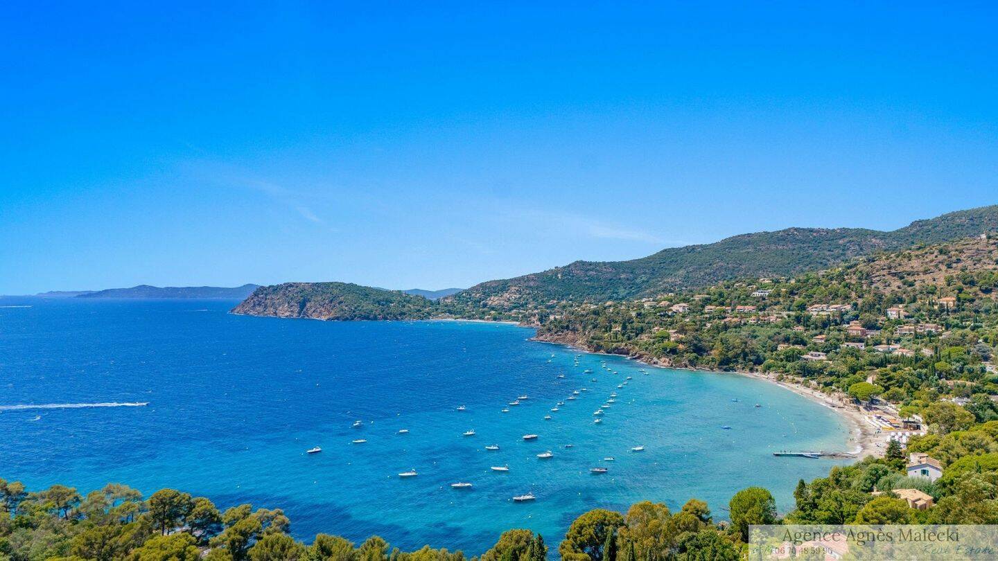 Maison à vendre, 169m², RAYOL CANADEL SUR MER