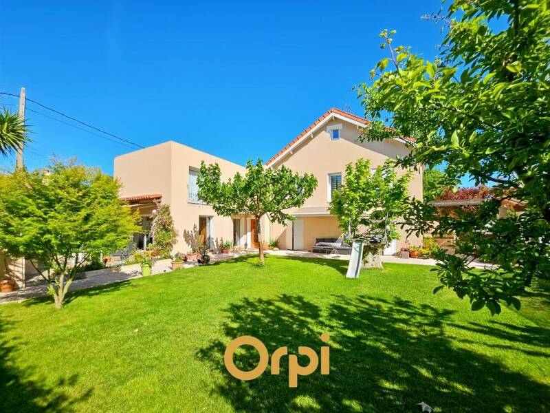 Maison à vendre, 330m², MARSEILLE 12E