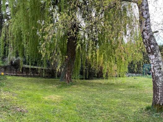 Terrain constructible viabilisé à vendre 137 000 € 551 m² de terrain Saint-Maurice-de-Beynost 01700