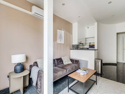 Appartement à vendre 610 000 € 2 pièces 1 chambre 56 m² Étage 5/5 Courcelles-Wagram Paris 17ème arrondissement 75017