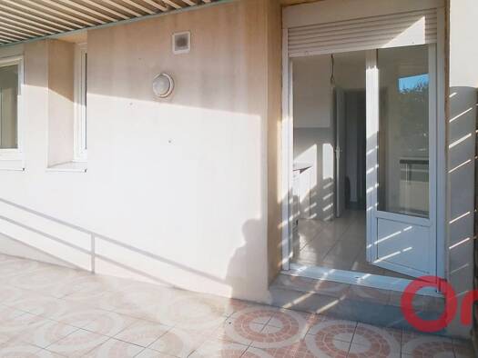 Duplex à vendre 82 000 € 3 pièces 2 chambres 61 m² Étage 1/4 Bourdines Sorgues 84700