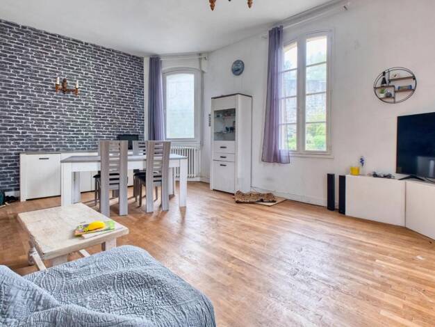 Maison à vendre 117 000 € 5 pièces 3 chambres 130 m² 130 m² de terrain Nord Saint-Astier 24110