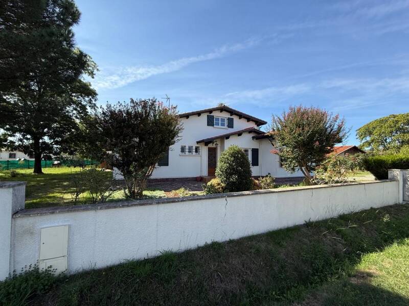 Maison à vendre, 136m², SARBAZAN
