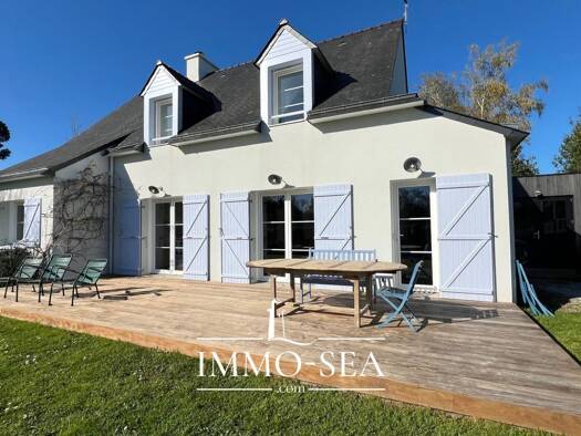 Villa à vendre 978 500 € 8 pièces 5 chambres 187 m² 631 m² de terrain Île-aux-Moines 56780