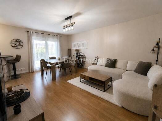 Appartement à vendre 253 900 € 4 pièces 3 chambres 87 m² RDC/4 Centre Ville Brétigny-sur-Orge 91220