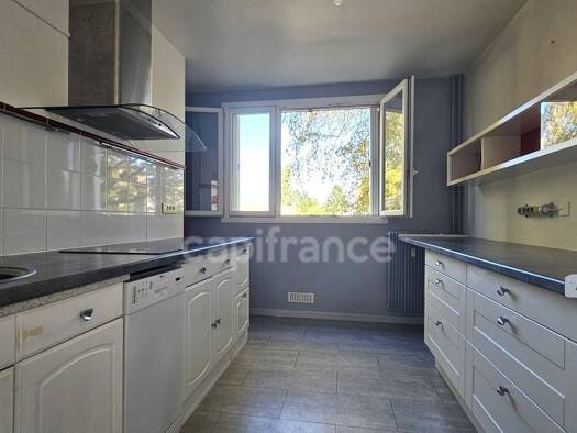 Appartement à vendre 189 000 € 3 pièces 2 chambres 61 m² RDC/3 Égly 91520