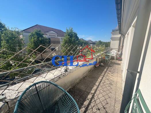 Appartement à vendre 172 000 € 3 pièces 2 chambres 61 m² 1er étage Le Bourg Savigny-le-Temple 77176