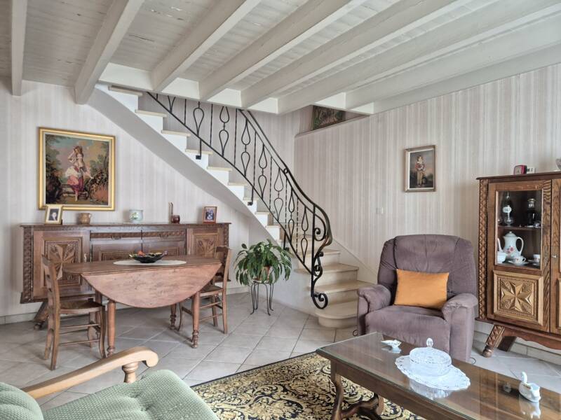 Maison à vendre, 105m², AIGRE