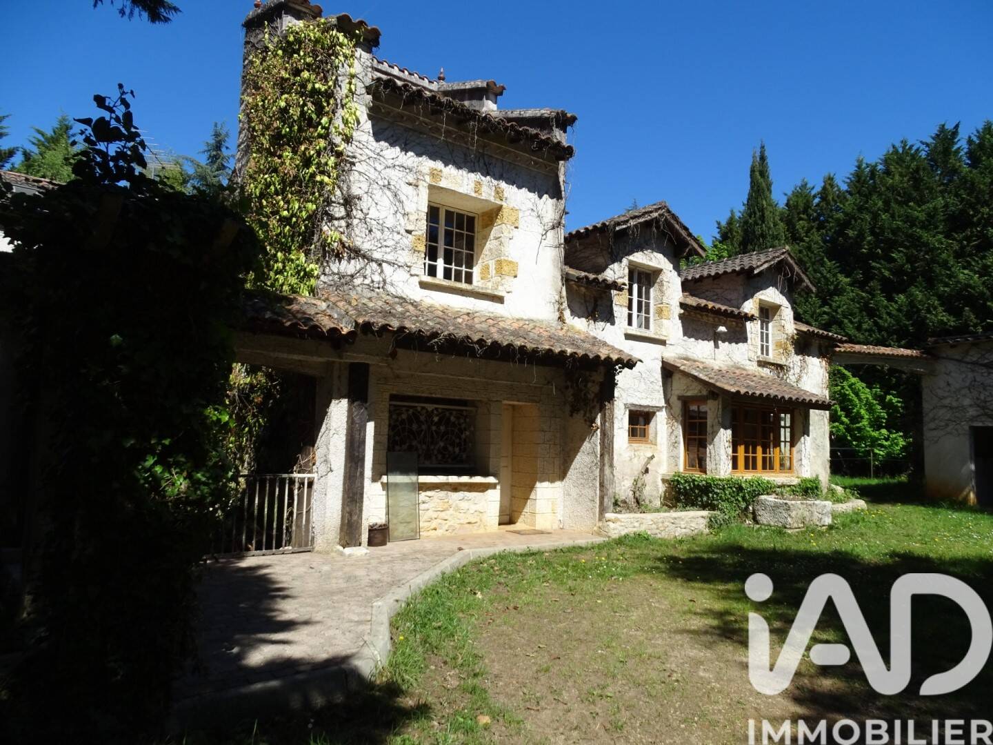 Maison à vendre, 295m², PUY L'EVEQUE
