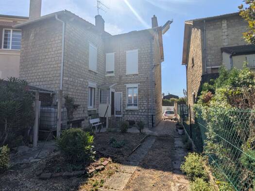 Maison à vendre - Première occupation 244 000 € 5 pièces 3 chambres 104,12 m² 358 m² de terrain Village Persan 95340