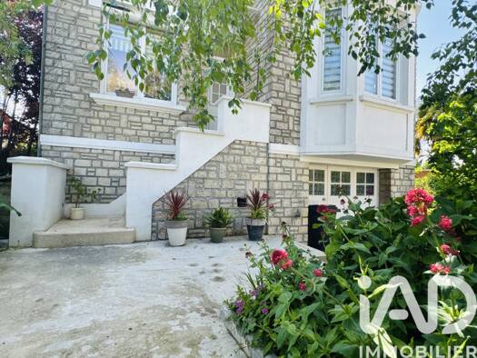 Maison de ville à vendre 249 700 € 5 pièces 3 chambres 100 m² 386 m² de terrain Isigny-sur-Mer 14230
