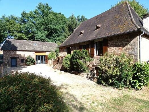 Maison à vendre 343 200 € 7 pièces 4 chambres 180 m² 23 492 m² de terrain Boisseuilh 24390