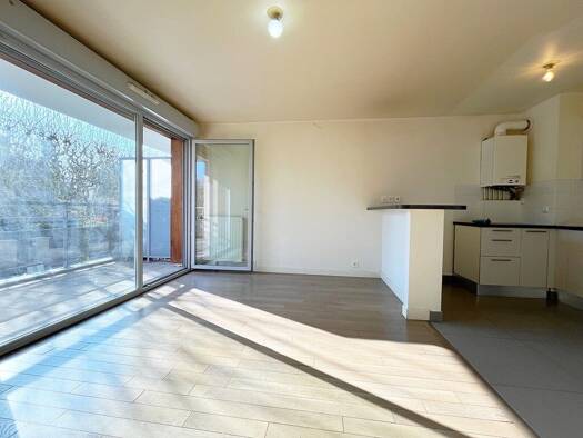 Appartement à vendre 191 000 € 2 pièces 1 chambre 41,2 m² Étage 1/4 Le Parc Aulnay-sous-Bois 93600