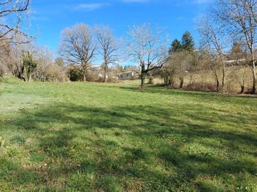 Terrain constructible viabilisé à vendre 45 000 € 2 174 m² de terrain Sonnac 12700